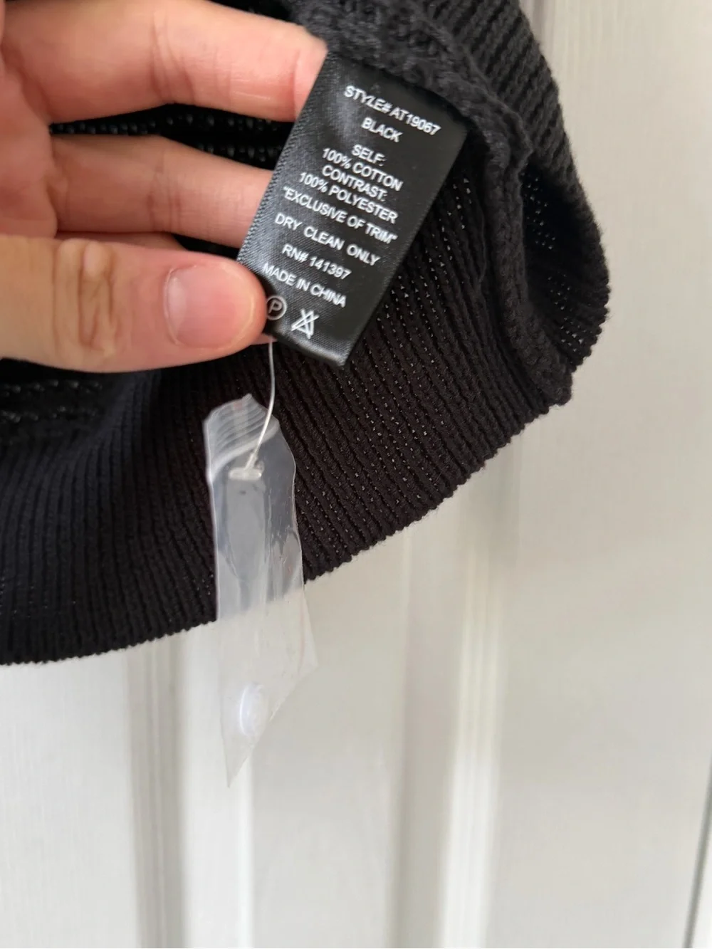 Astr The Label Peter Pan Collar Sweater Top Size Small in Black